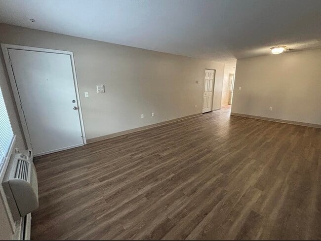 Building Photo - 65 Frank's Ln Unit 207