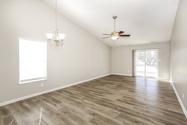 Photo - 5832 Outer Bank Rd