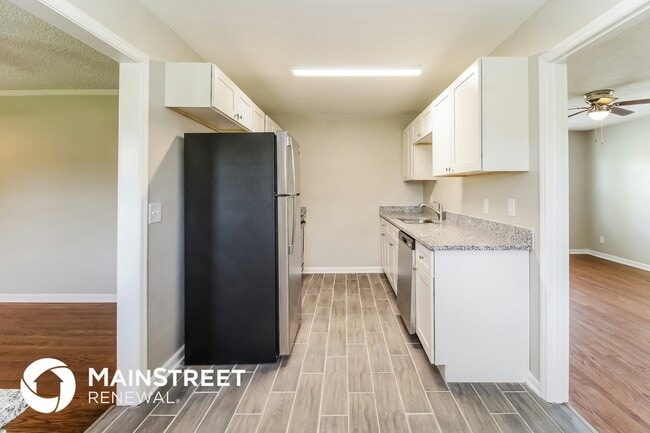 Photo - 1405 Wayside Dr