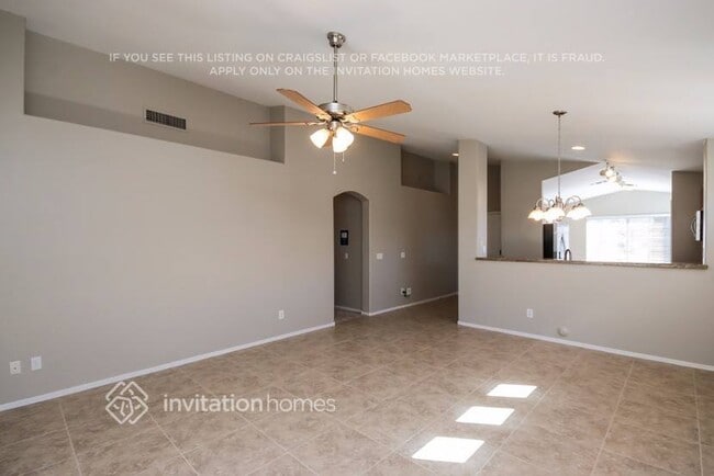 364 S Bermuda Dr