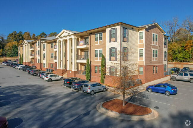 Station on McIntosh Student Housing - Station on McIntosh Student Housing Apartments