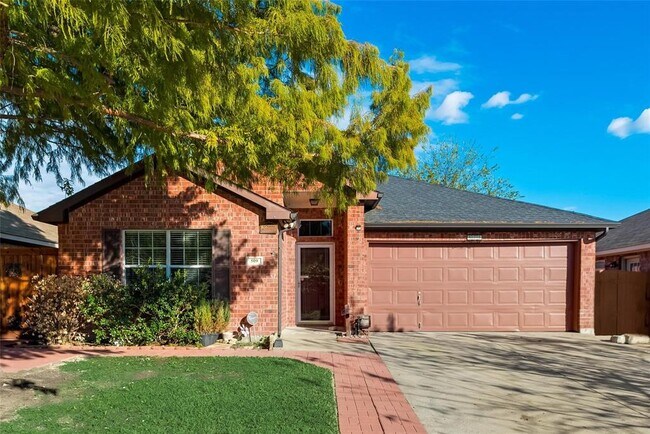 Photo - 509 Joyce Way