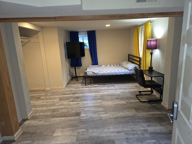 Building Photo - 20729 1st Ave S