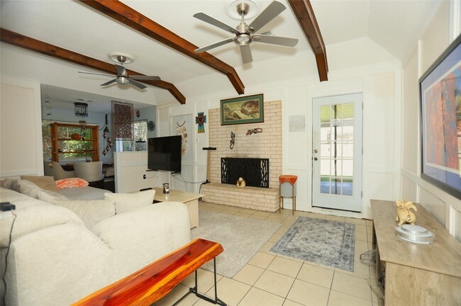 Photo - 354 S Amherst Dr