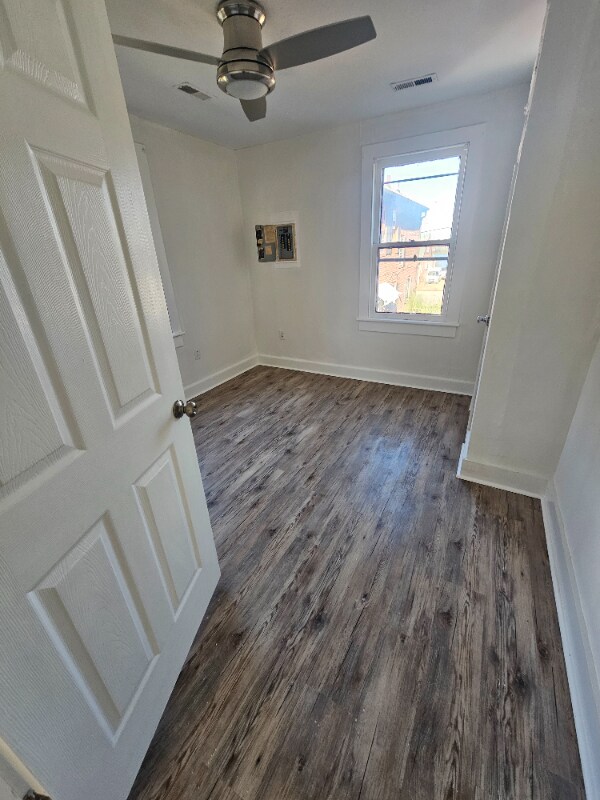 Photo - 1609 Spratley St Unidad B