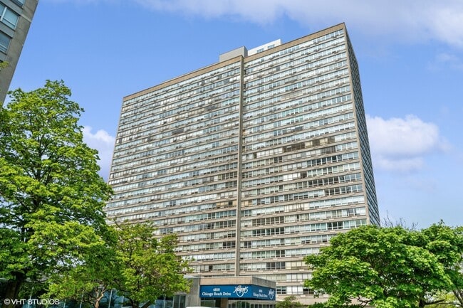Building Photo - 4800 S Chicago Beach Dr Unit 503N Rental