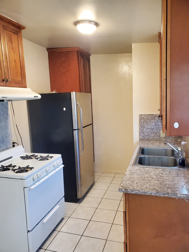 Photo - 1542 Prospect Ave