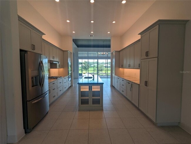 Photo - 760 N Hunt Club Dr