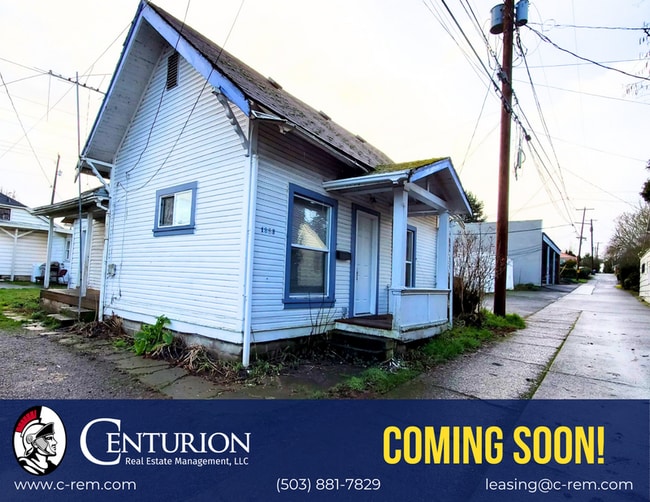 Photo - 1353 Commercial St SE House