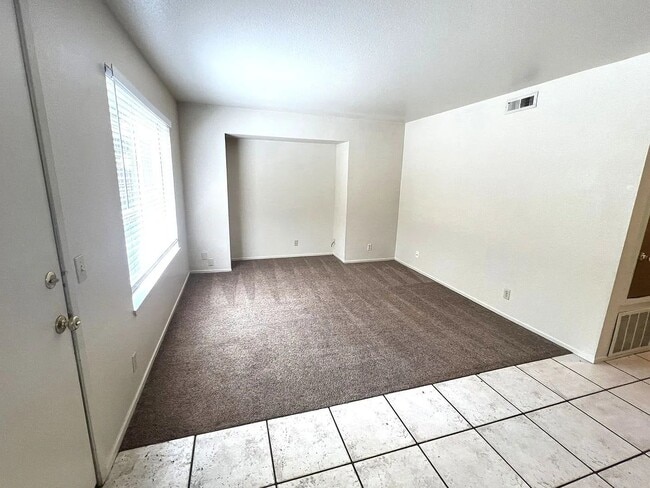 Photo - 415 Maple St Unidad 415 Maple Street #D