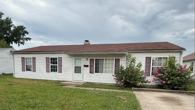 Building Photo - 713 St Martin Dr