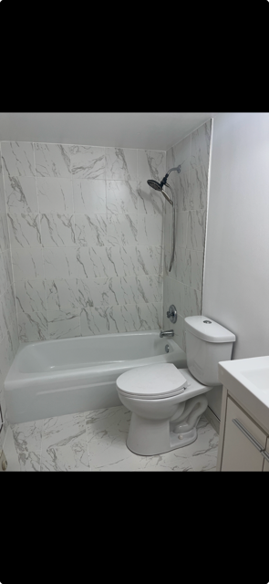 Building Photo - 115 Marengo Ave Unit 505