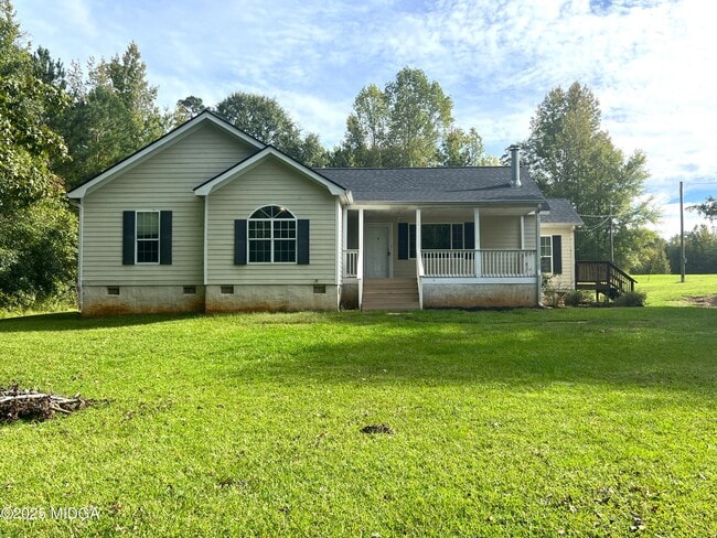 Photo - 765 GA-18 House