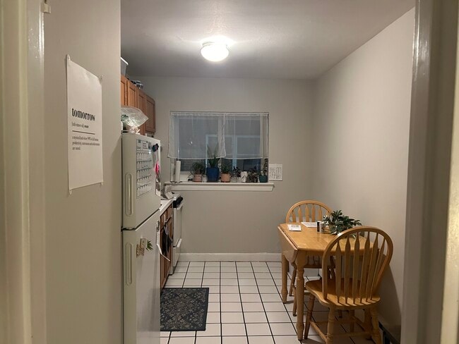 Photo - 58 Selkirk Rd Unit 5