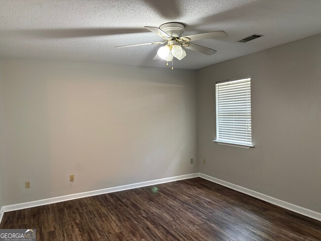 Photo - 116 Harden Rd