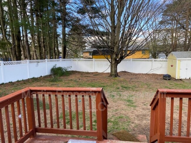 Building Photo - 50 Neillian St