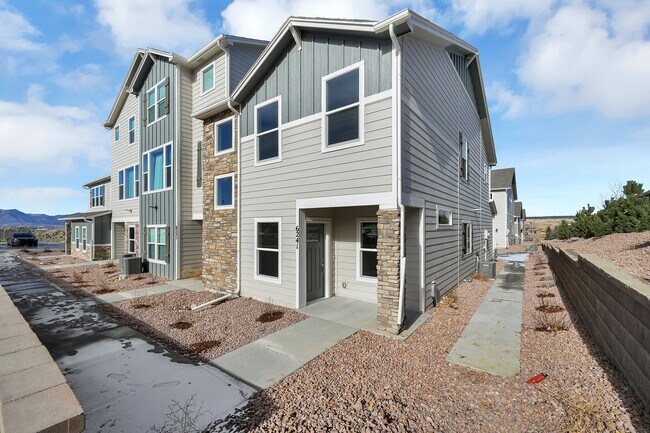 Photo - 6241 Felsite Grv Townhome