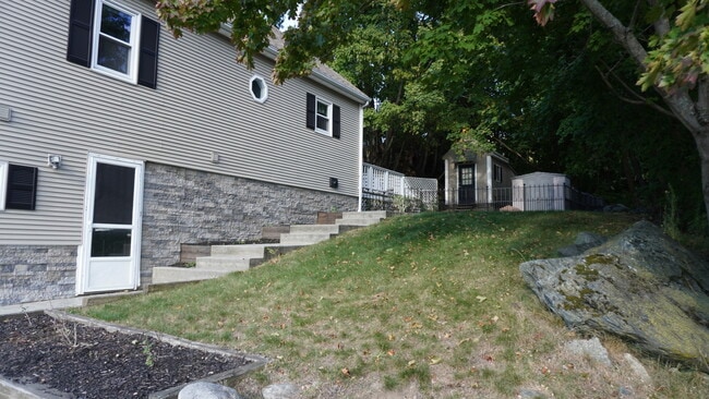 Patio y entrada - 167 Mendon Rd Unidad 2nd Floor