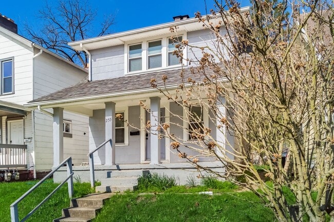 Photo - Adorable Single-Family Home!
