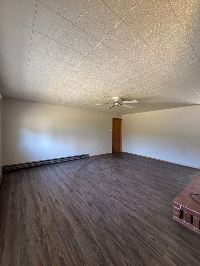 1702 College Pl
