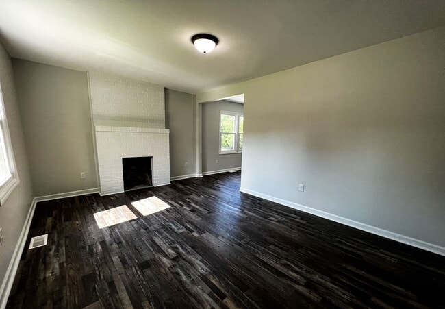 Photo - Brand New High Point 2 Bed, 1 1/2 Bath wit...