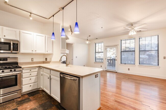 Photo - Bright first-floor Pinebrook Pointe condo