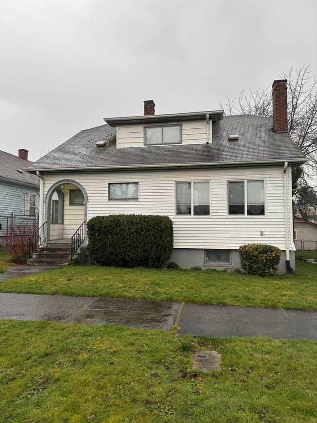 Photo - Newly Updated Spacious 4 Bedroom Tacoma Home