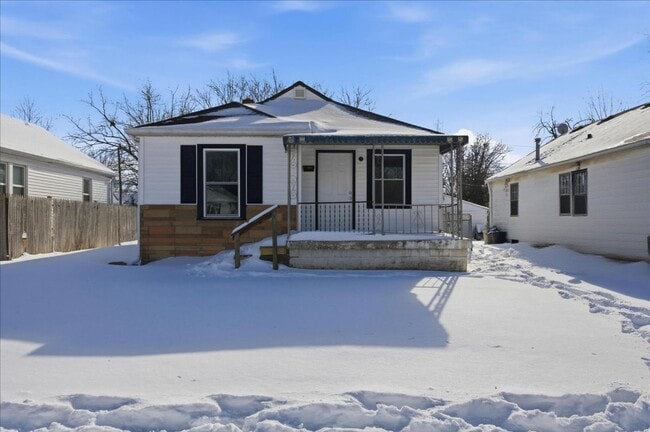 Building Photo - 4721 E 16th St