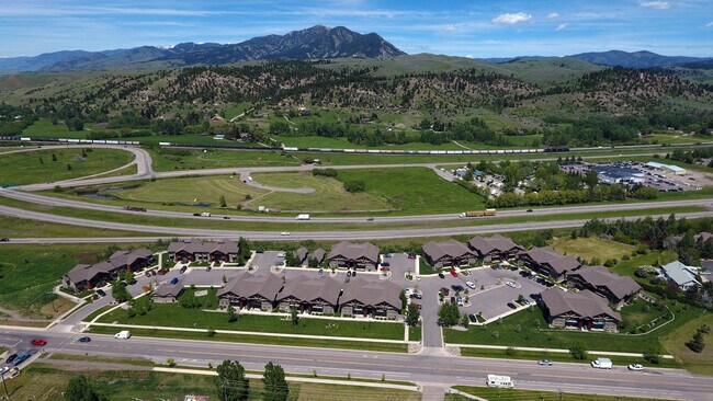 Saddleview Apartment Homes
