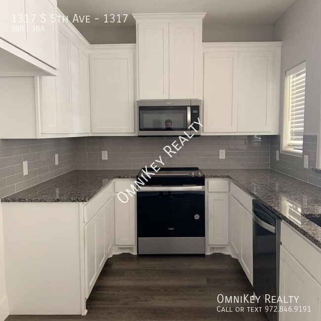 Photo - 1317 S 5th Ave Unit 1317