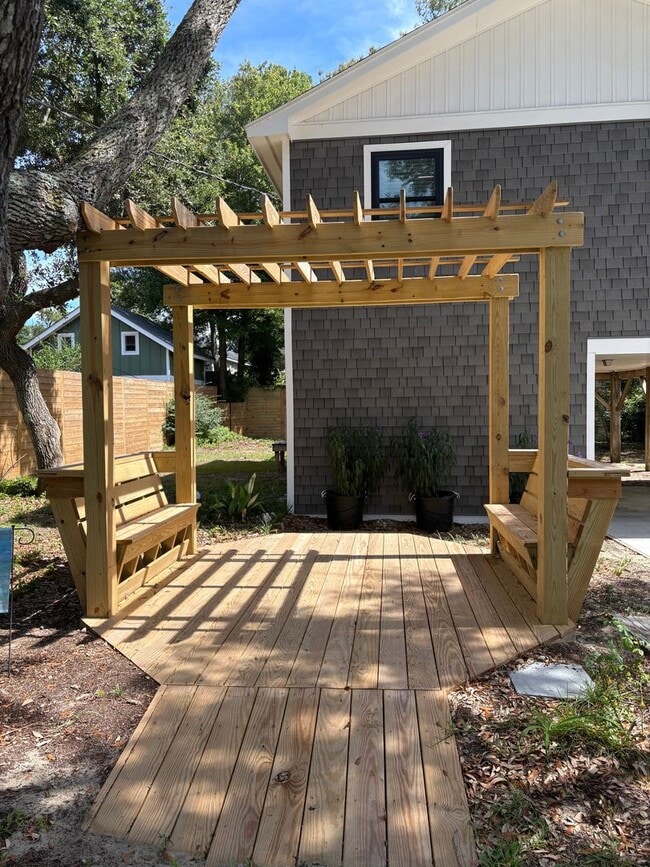 Photo - Available now for 12 month lease! 2150 per...