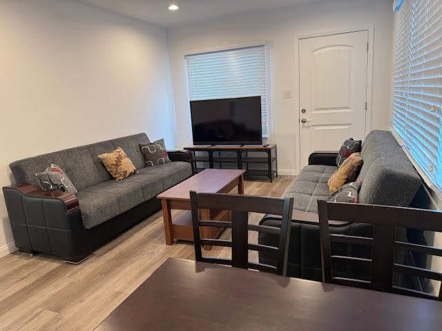 Photo - 1132 E Harvard St Unidad B