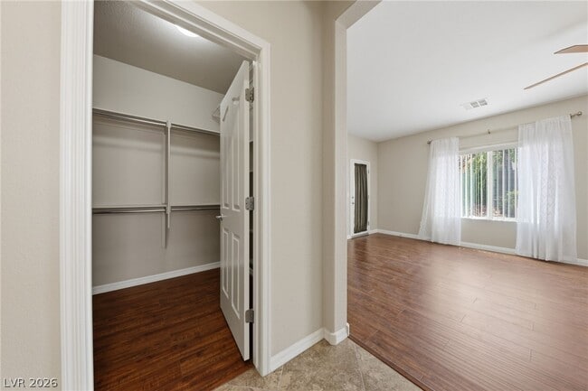 Building Photo - 2148 Shadow Canyon Dr
