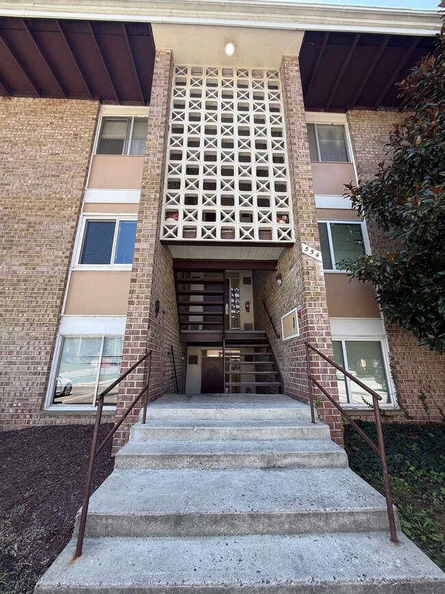 555 Wilson Bridge Dr