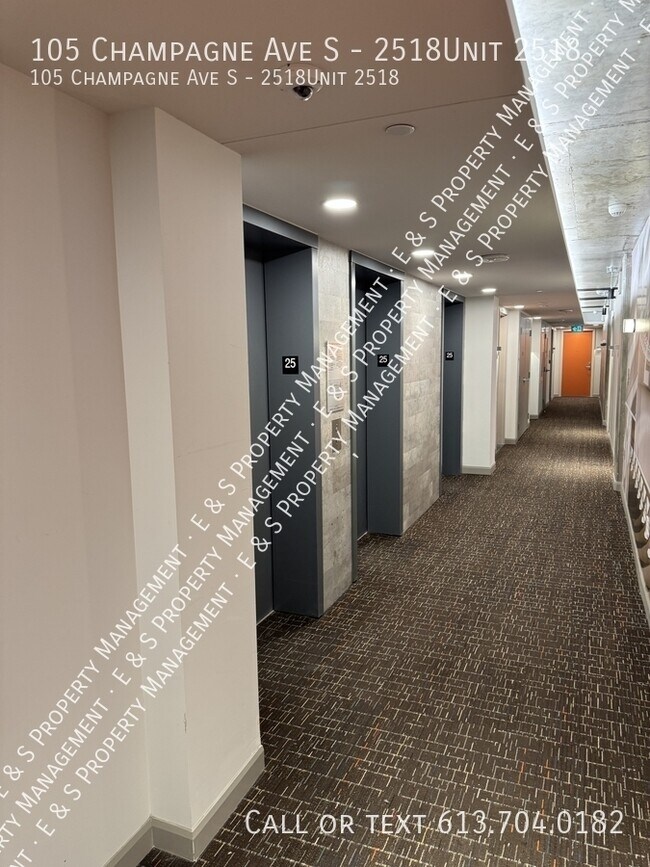 Photo - 105 Champagne Ave S