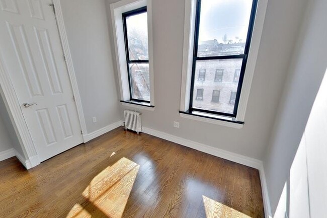 248 Mott St Unidad 5-6