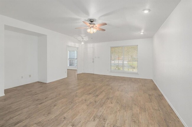 Photo - 1109 Fossil Cove