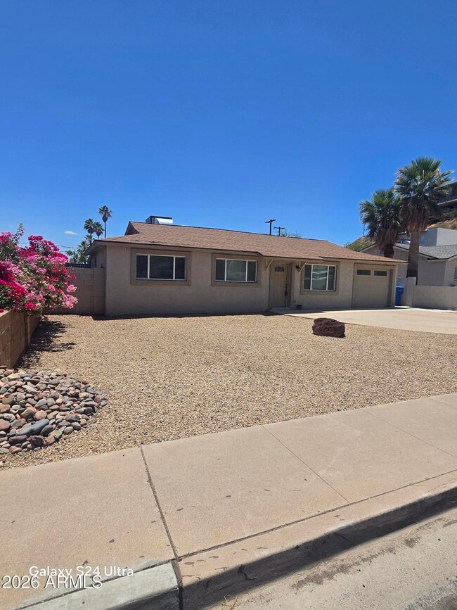 Photo - 1133 E Butler Dr