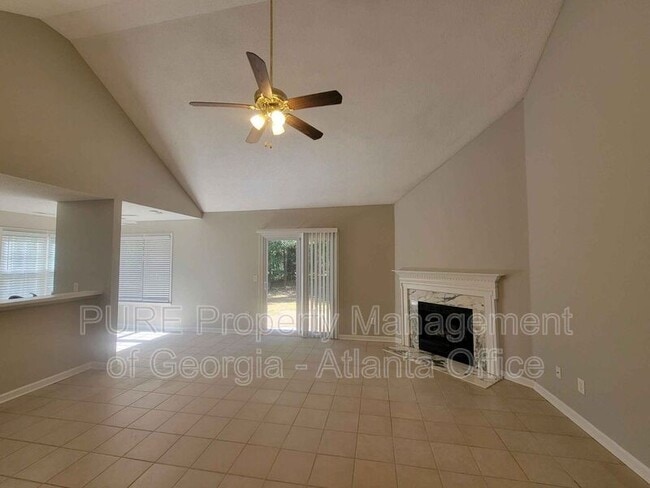 Photo - 102 Laguna Springs Dr