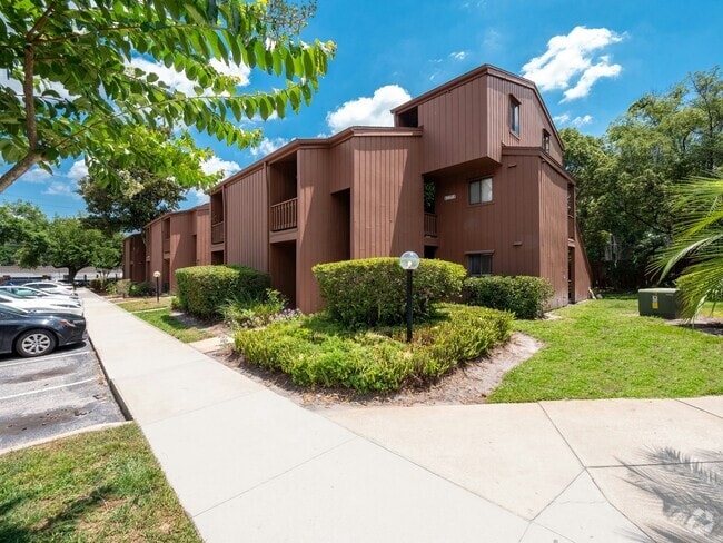 Building Photo - 1092 E Michigan St Rental