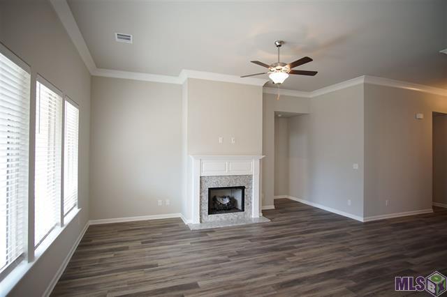 Photo - 2195 Ridgefield Ave