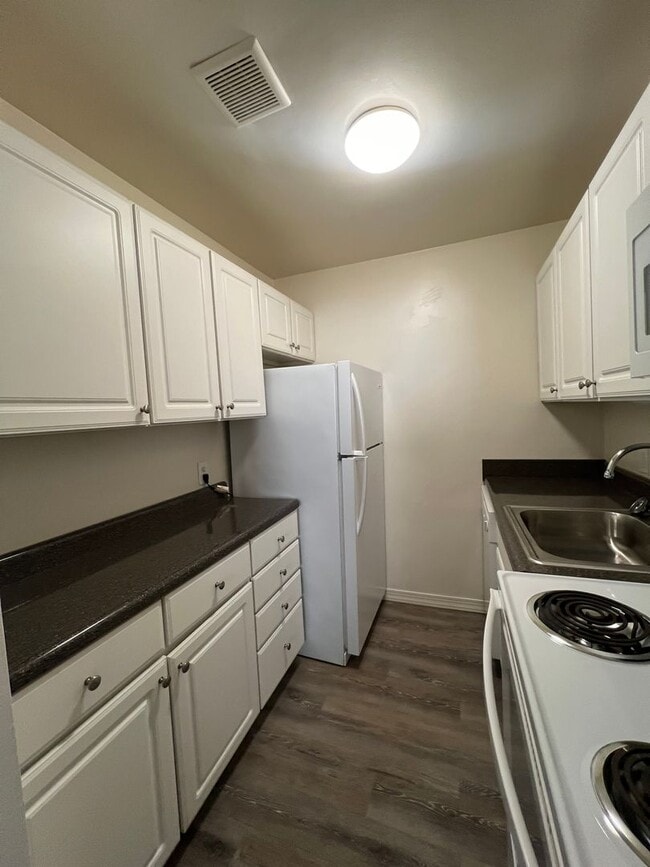 Photo - Prospect Court Apartments