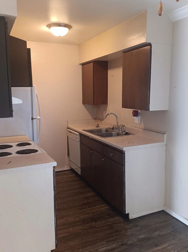 Photo - 5996 E 33rd Ct Apartamento Unidad 5996