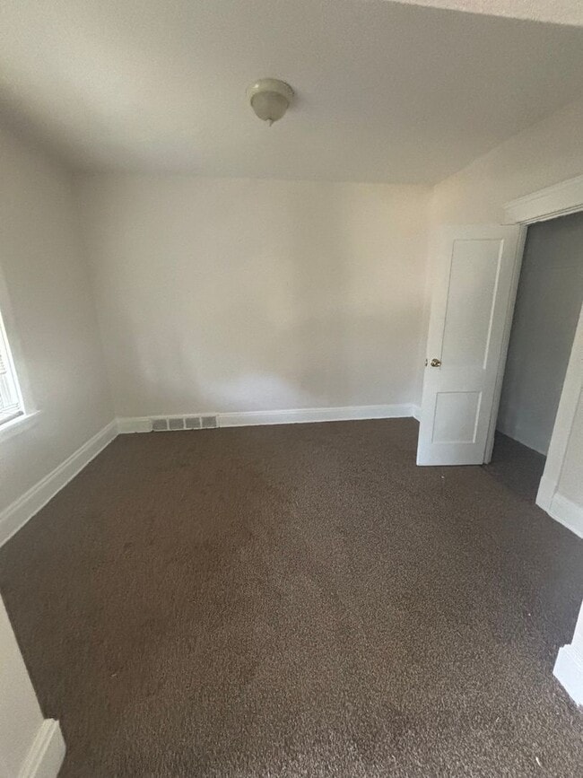 Photo - 4bd Single Cash Pay/Section 8