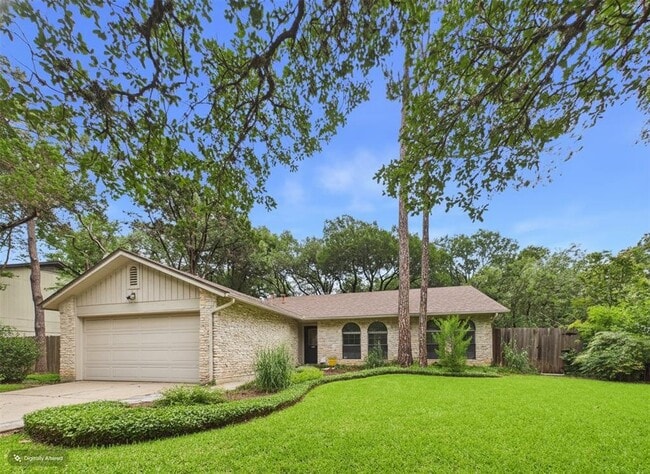 Photo - 4409 Twisted Tree Dr