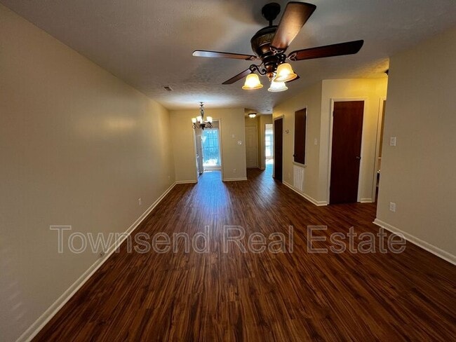 Photo - 2716 Helaman Ct