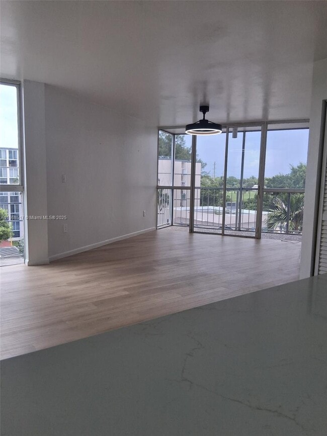 Building Photo - 7035 NW 186th St Unit D408 Rental