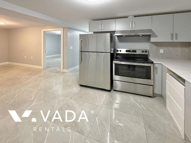 Photo - 2 BR Basement Suite Rental 2-4841 Dumfries St Vancouver: VADA Unit 2