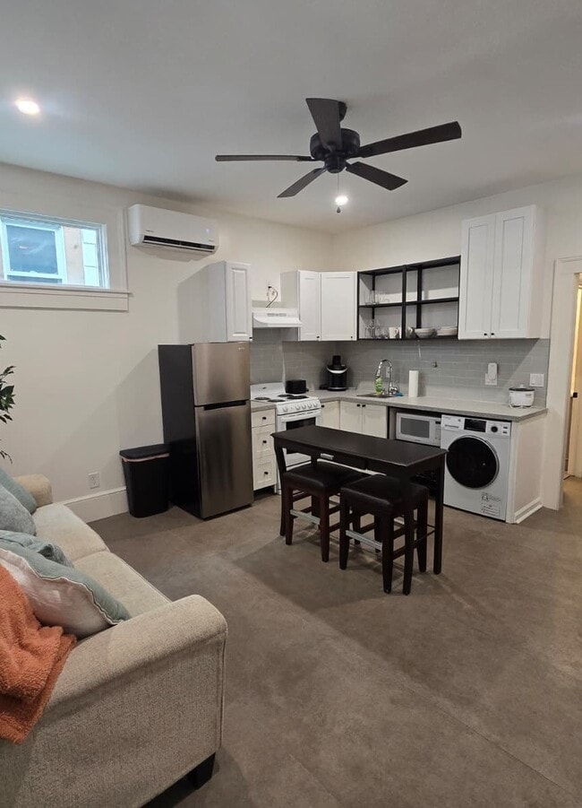 Building Photo - 224 Finley Ave Unit 224