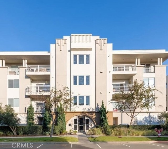 Photo - 13024 Union Ave Unidad 301 Rental